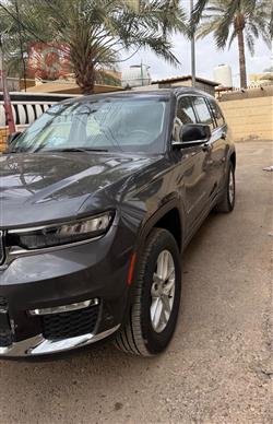 جیپ گراند شیرۆکی